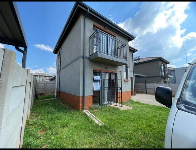 3 BEDROOM HOUSE FOR SALE IN ALBERTSDAL